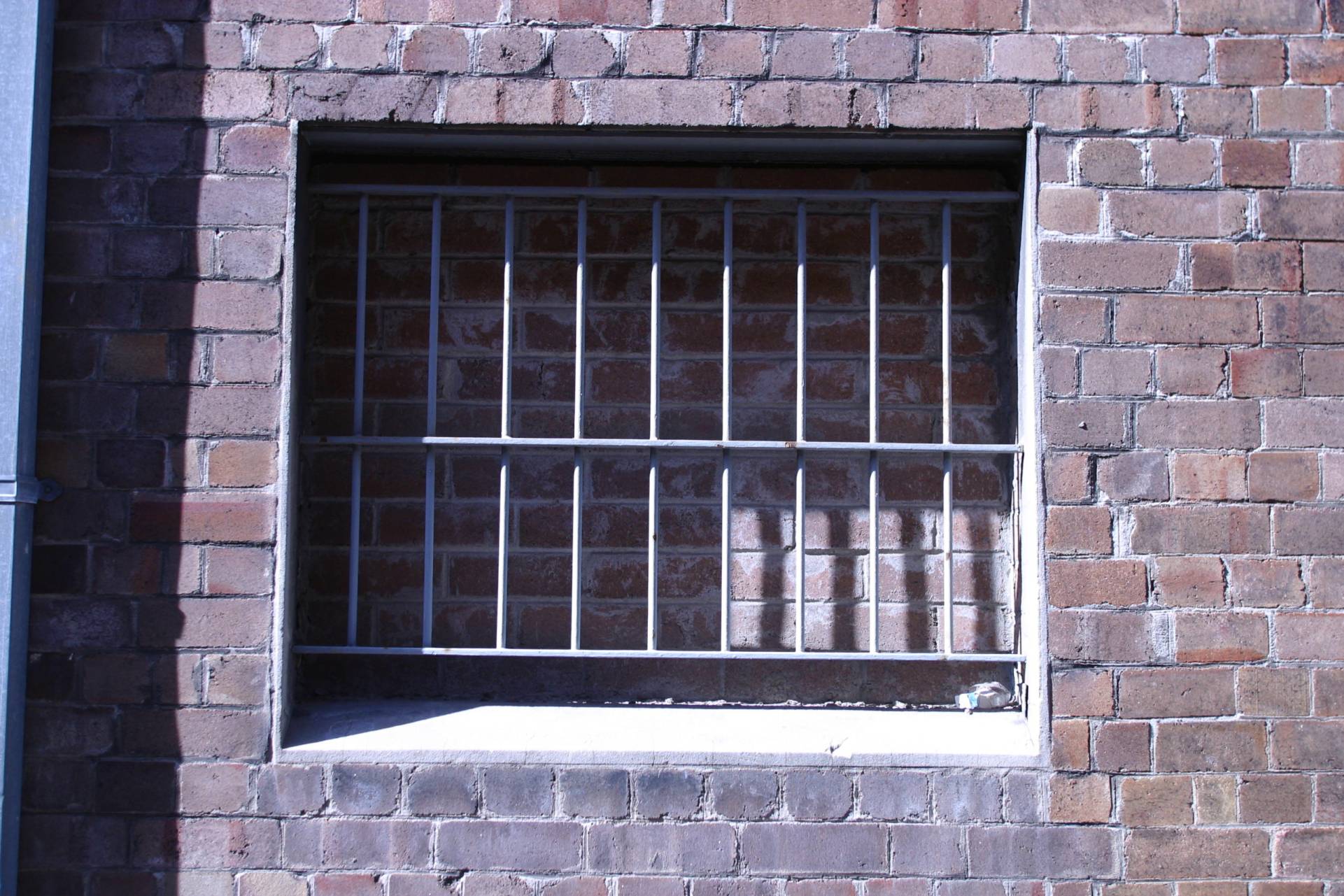 Prison Bricks. The Street | sections of colour. Photograph Robert Young Artist. Selection of images from Chippendale. 1998